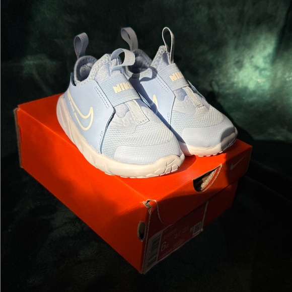 Nike Flex Runner 2 Toddler Slip-On Shoes Blue Size 6 - Picture 3 of 5